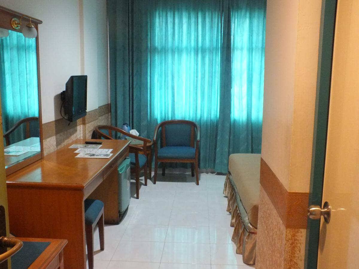 Hotel Puri Kwitang 雅加达 外观 照片